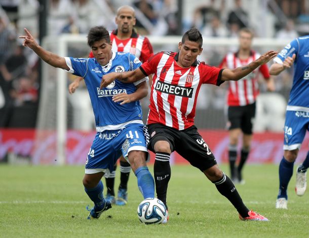 Estudiantes venció a All Boys y lo complicó con los promedios