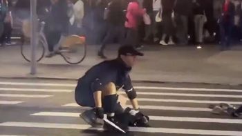 video estremecedor: un joven mato a punaladas a tres personas en taiwan y luego se suicido video estremecedor: un joven mato a punaladas a tres personas en taiwan y luego se suicido