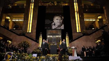 mexico despidio a gabriel garcia marquez en un multitudinario homenaje