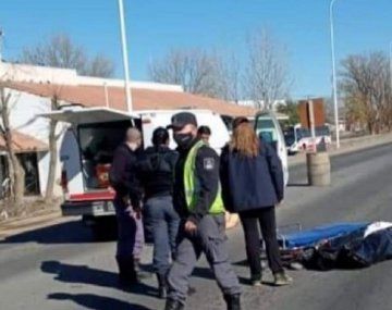Qué pasó con el coche fúnebre que perdió un ataúd en plena ruta