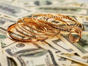 En Joyería El Tasador te esperan para cotizar tus joyas de lunes a viernes de 9 a 20 hs y los sábados de 9 a 15 hs.