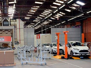 Ford cierra sus fábricas en Brasil e importará autos desde Argentina y Uruguay