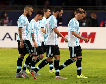 Una desordenada Argentina empató frente a Paraguay