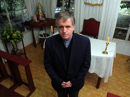 la justicia cita al padre grassi a presentarse en el juzgado la justicia cita al padre grassi a presentarse en el juzgado