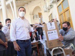 El gobernador de Corrientes incumplió la veda electoral