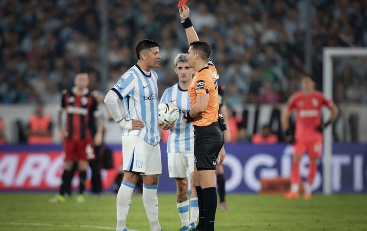 No lo perdonaron: el fuerte castigo que recibió Rojo tras su expulsión ante River