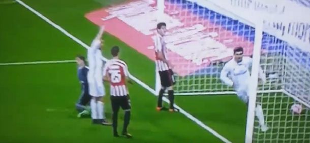 Todos hablan del extraño gesto del portugués