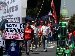 ¿y el protocolo antipiquetes? estatales cortaron varios puntos de la ciudad