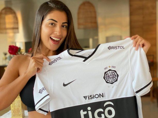 ¿Quién era Cristina Vita Aranda, la influencer que murió en el tiroteo de Paraguay?
