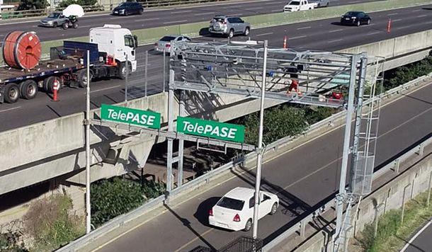 Cómo funciona el sistema que elimina las barreras en los peajes