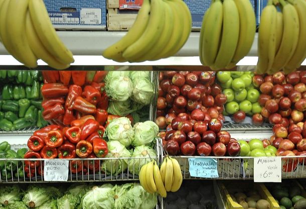 Estiman que podrían subir los precios de frutas y verduras