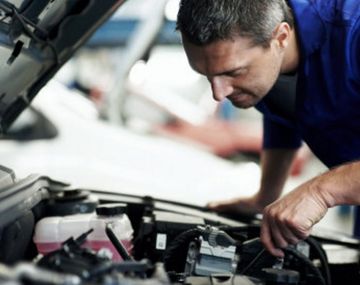 Llegan las vacaciones y hay que preparar el auto: ¿aumentan los repuestos?