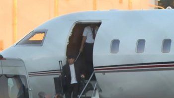 asi llego lionel messi a la argentina para los amistosos de la seleccion asi llego lionel messi a la argentina para los amistosos de la seleccion