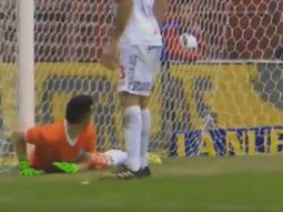 mira el papelon del arquero de argentinos en el gol de lanus mira el papelon del arquero de argentinos en el gol de lanus