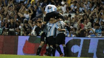 racing goleo a colon como local y su gente se ilusiona racing goleo a colon como local y su gente se ilusiona