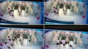 video: una mujer murio atrapada por una escalera mecanica pero salvo a su hijo video: una mujer murio atrapada por una escalera mecanica pero salvo a su hijo