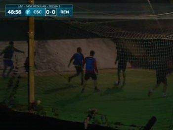 Se cortó la luz en pleno partido y transmitieron un picadito