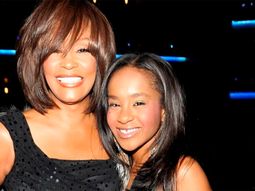 la trama oculta detras de la muerte de la hija de whitney houston la trama oculta detras de la muerte de la hija de whitney houston