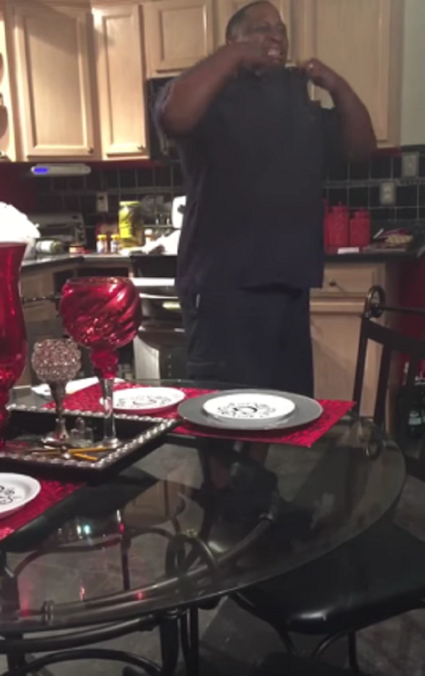 Tuvieron 4 abortos espontáneos, ella quedó embarazada y él rompió en llanto