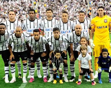 Una figura del Corinthians no juega ante San Lorenzo porque tiene dengue