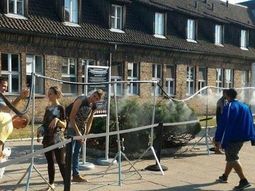polemica por aspersores para el calor en auschwitz que recuerdan el holocausto polemica por aspersores para el calor en auschwitz que recuerdan el holocausto