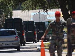 los gendarmes ya llegaron a cordoba y estan a disposicion de de la sota los gendarmes ya llegaron a cordoba y estan a disposicion de de la sota