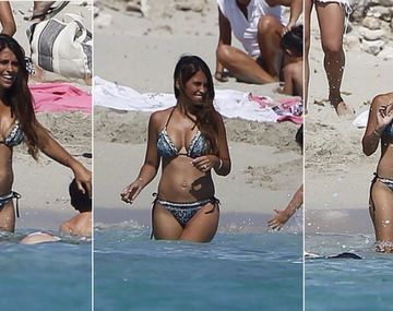 El lomazo de Antonella Roccuzzo en Ibiza.