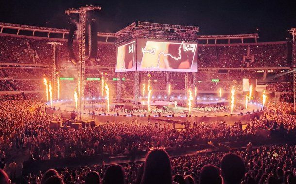 María Becerra se convirtió en la primera artista mujer en hacer un show inmersivo en River: las imágenes