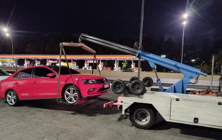 Freno a las picadas en la General Paz: la policía porteña secuestró más de 10 autos tuneados Freno a las picadas en la General Paz: la policía porteña secuestró más de 10 autos tuneados
