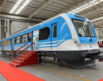 Adelantan la llegada de los trenes chinos para el Sarmiento