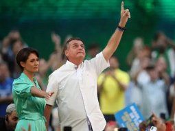 bolsonaro ira al primer debate presidencial y esperan a lula